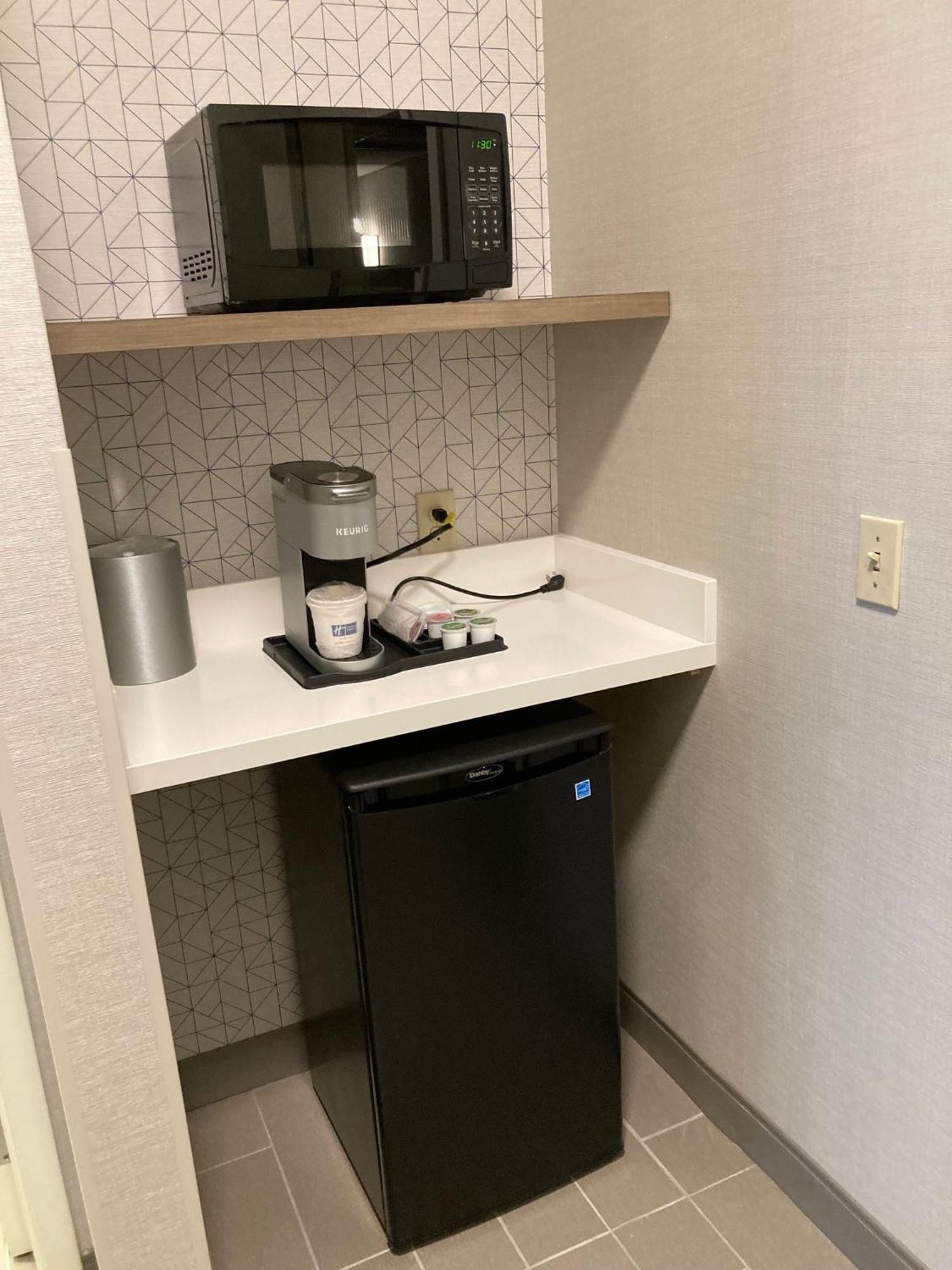 Holiday Inn Express - Akron Nw - Fairlawn, An Ihg Hotel Esterno foto